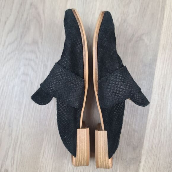 Free People At Ease Suede Snake Pattern Loafers size 6.5 - Picture 9 of 11